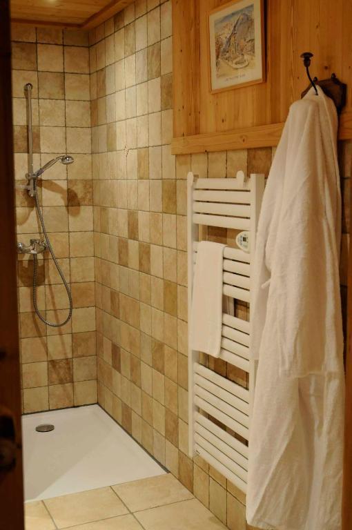 Bed and Breakfast La Ferme d'Emilienne Sallanches Zimmer foto