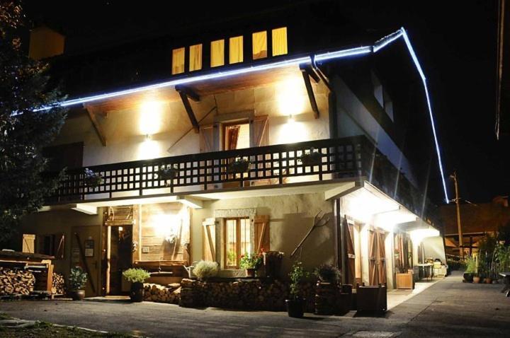 Bed and Breakfast La Ferme d'Emilienne Sallanches Exterior foto